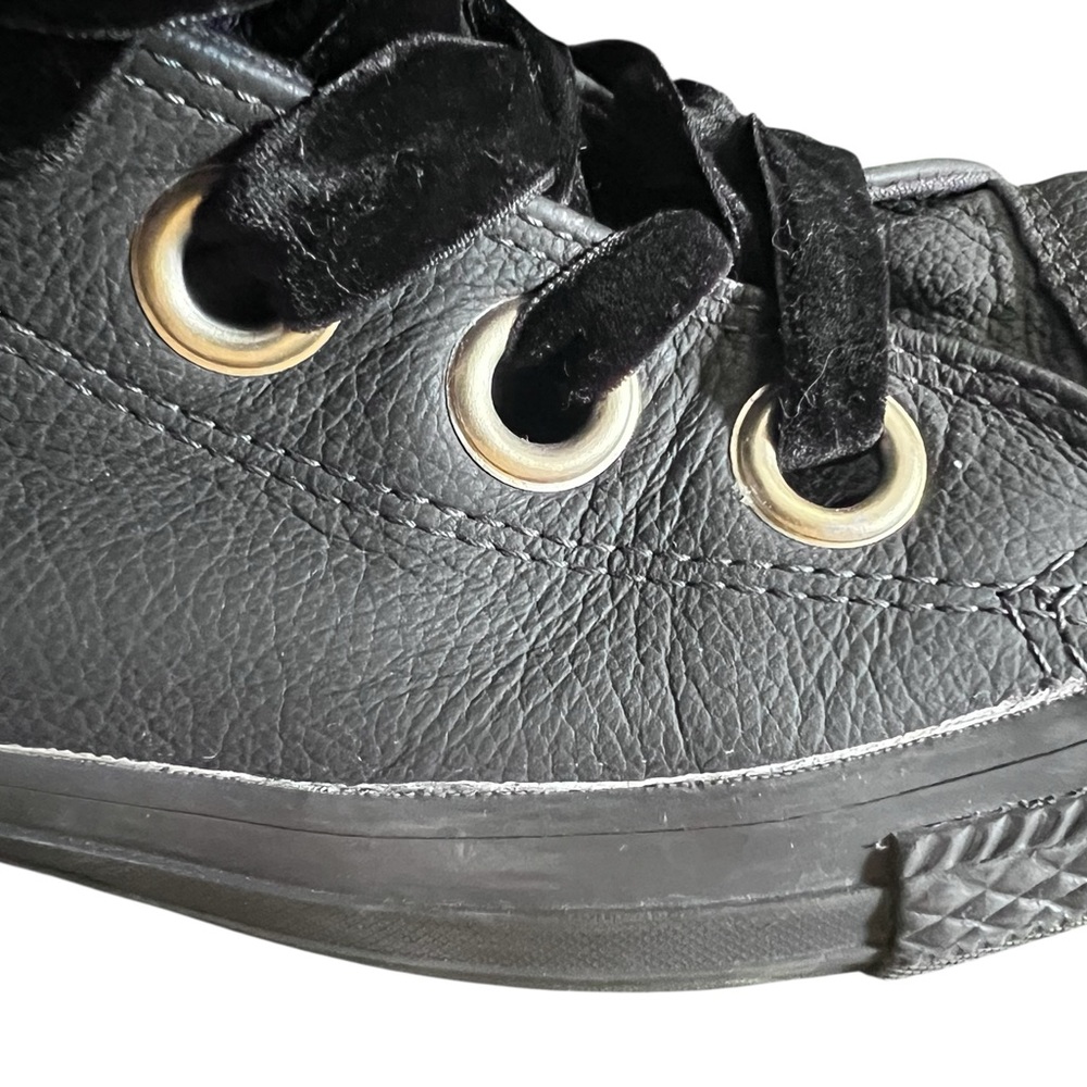 Converse Black Genuine Leather High-Top Gold Logo Sneakers Women 9 EUC - Picture 7 of 9